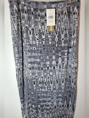 NWT Matty M Gray and White Patterned Pencil Skirt SZ M